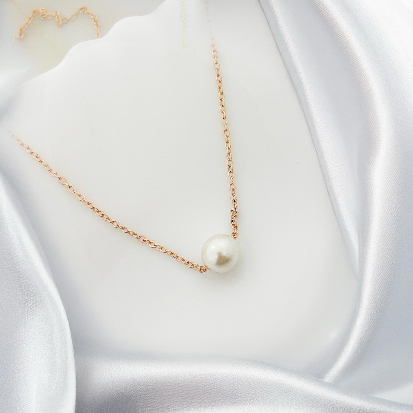 Pearl Chain Women Necklace - Nimé By Shop Trendys