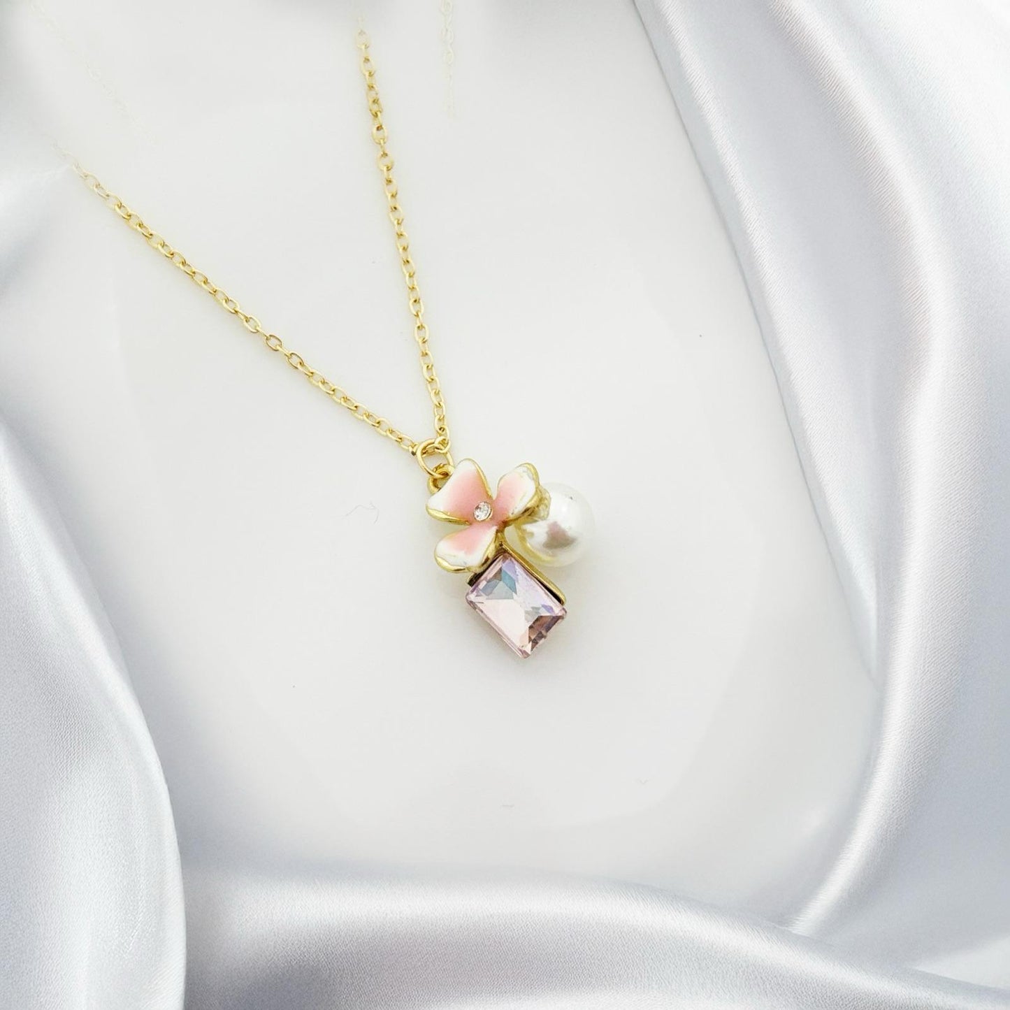 Elegant Flower Women Necklace