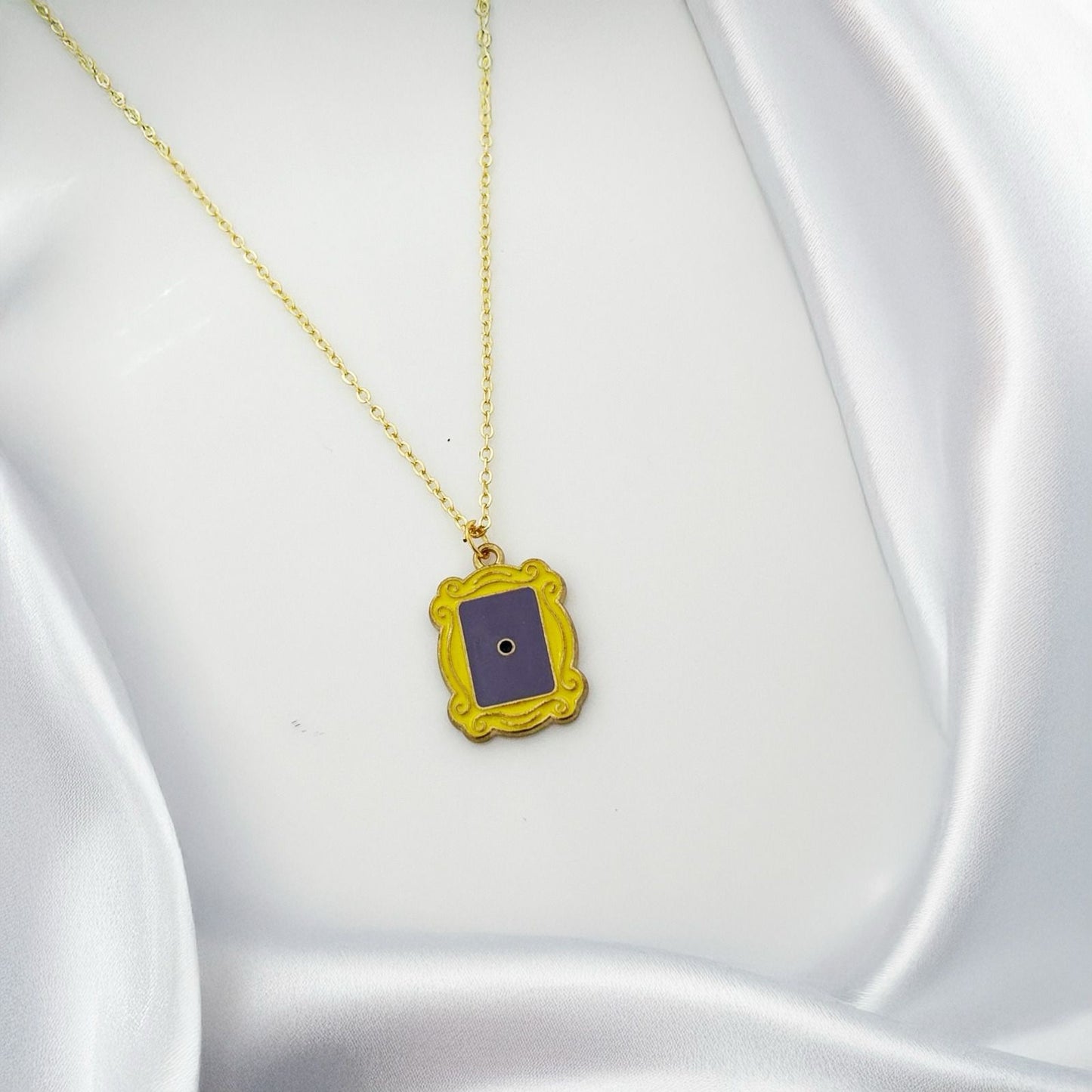 Friends Women Necklace - Nimé By Shop Trendys