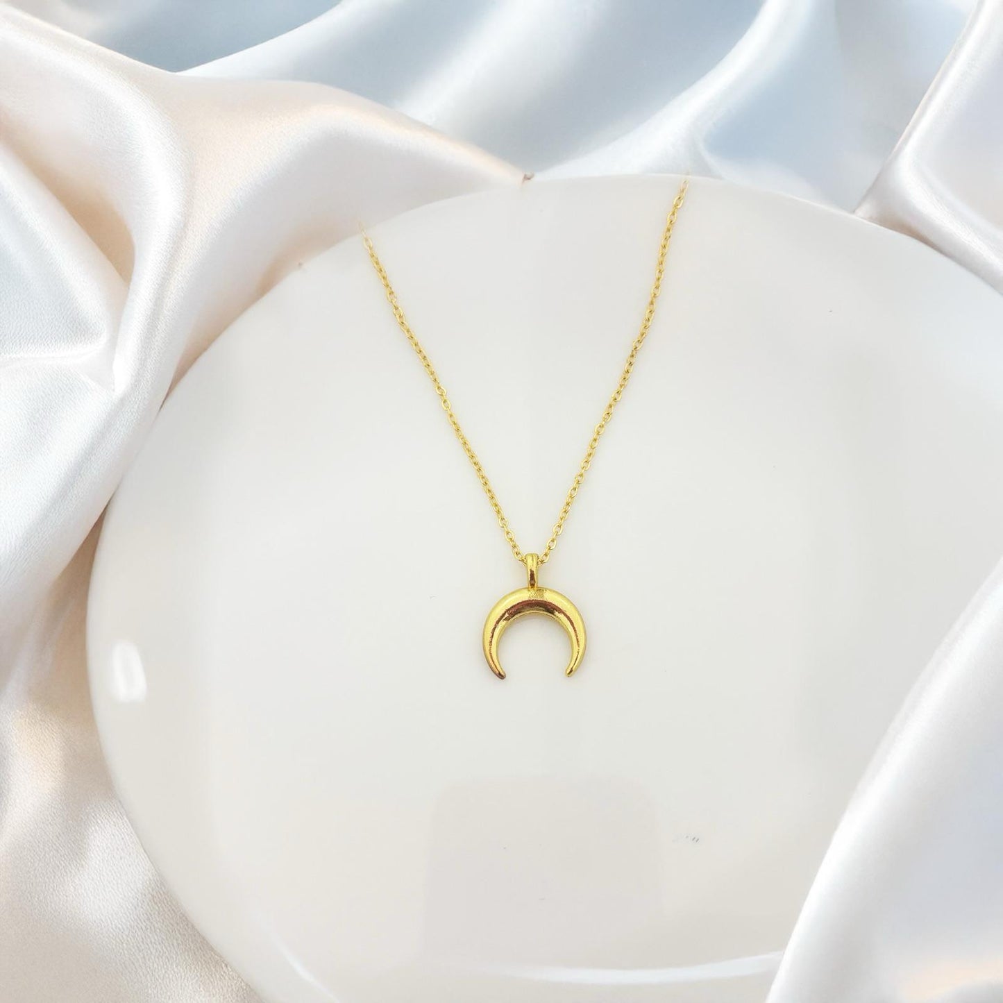 Small Moon Women Necklace
