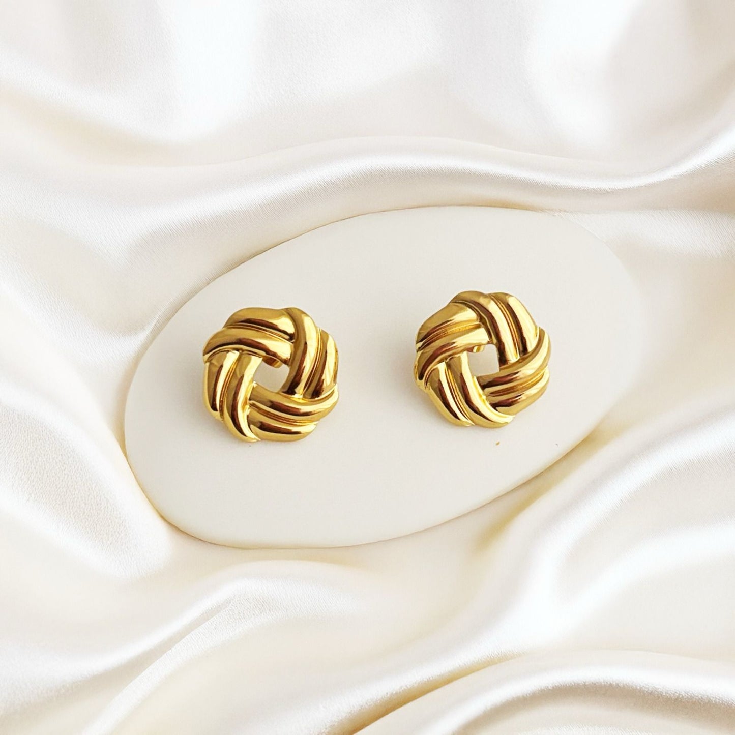 Halo Luxe Classic Gold Knot Stud Women Earring (Waterproof & Anti Tarnish)