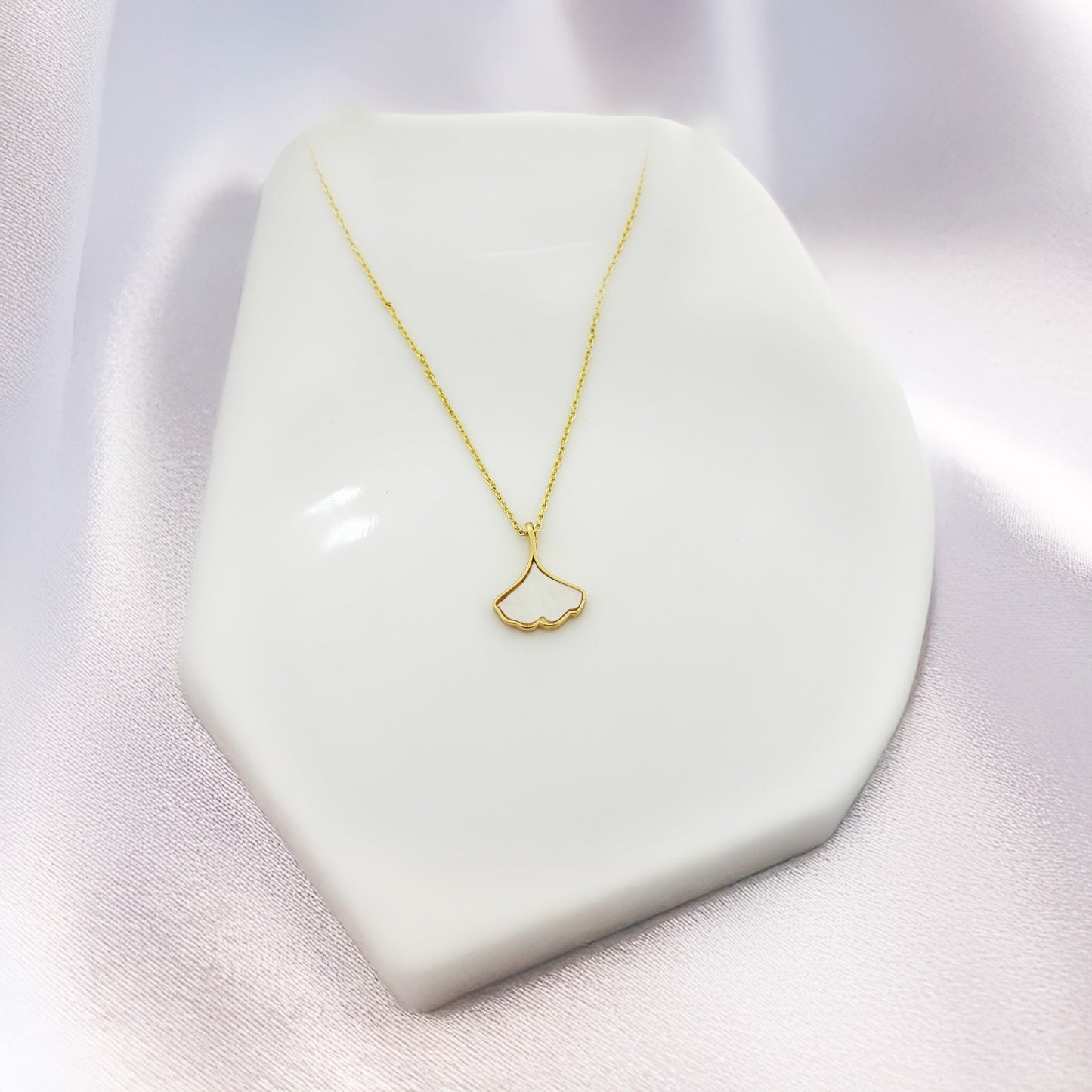 The Ginkgo Whisper Women Necklace(Stainless Steel)