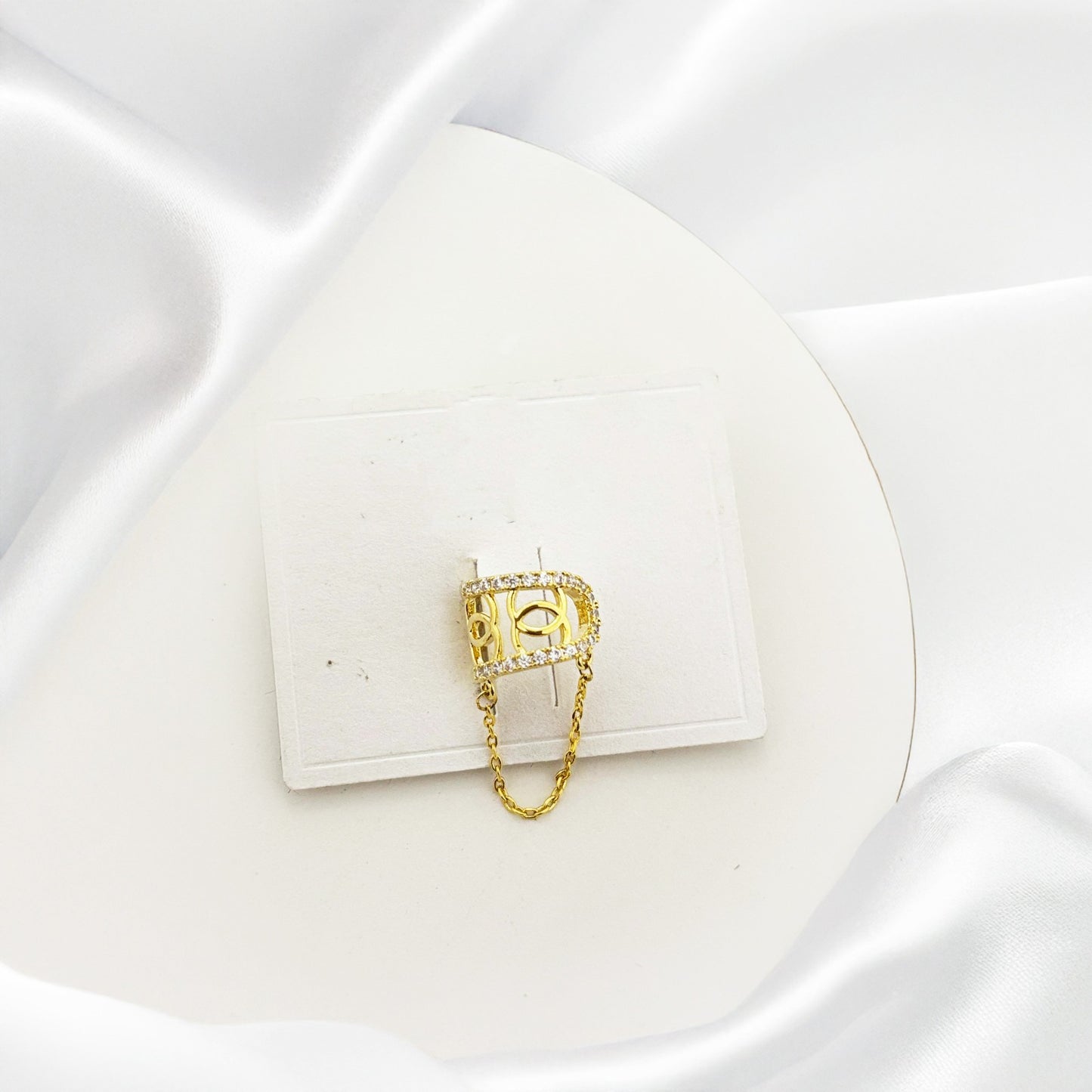 Elegant Chain Hanging Earcuffs (Single Piece)