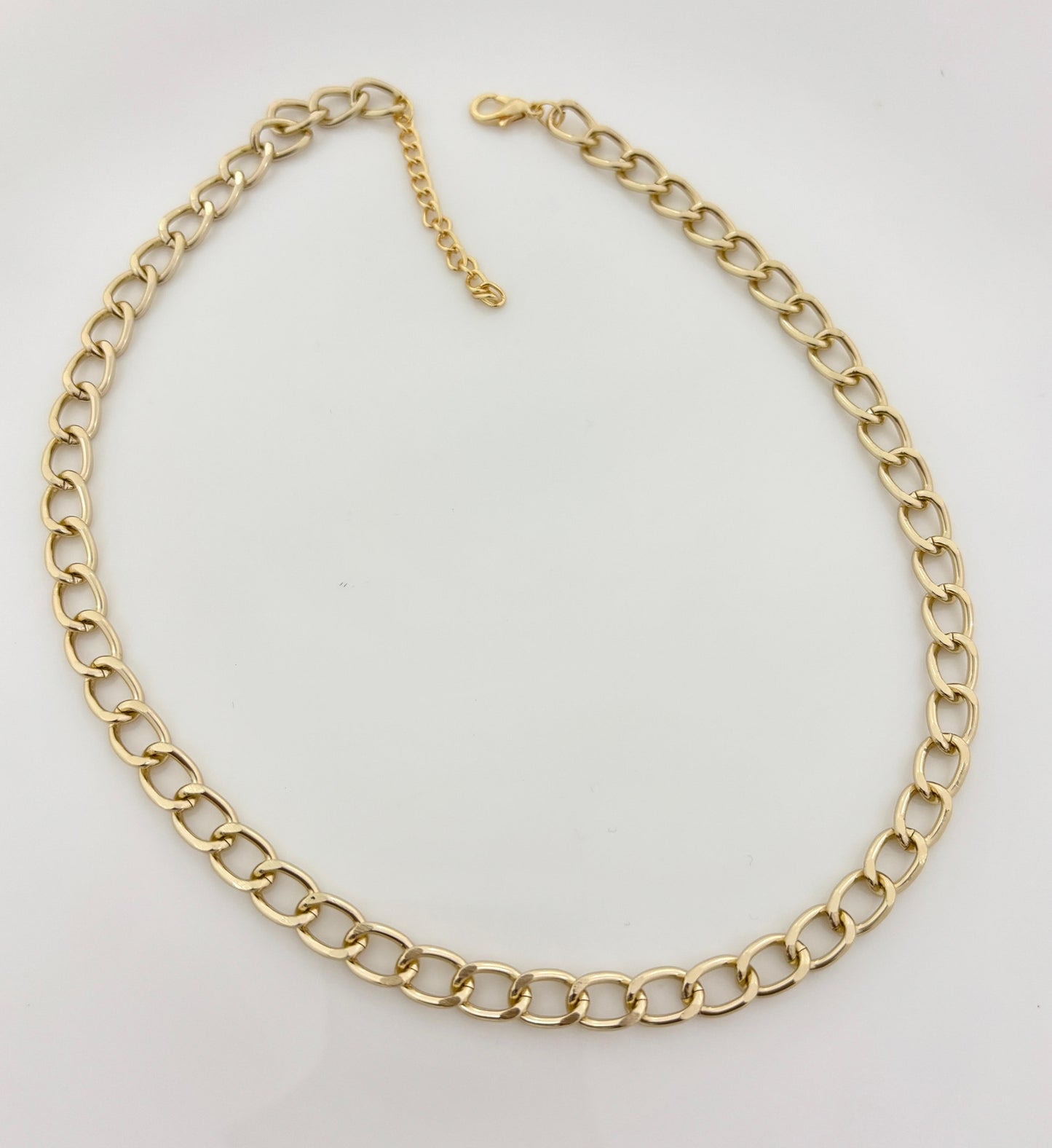 C-104 Luxe Golden Chain Women Necklace - Nimé By Shop Trendys