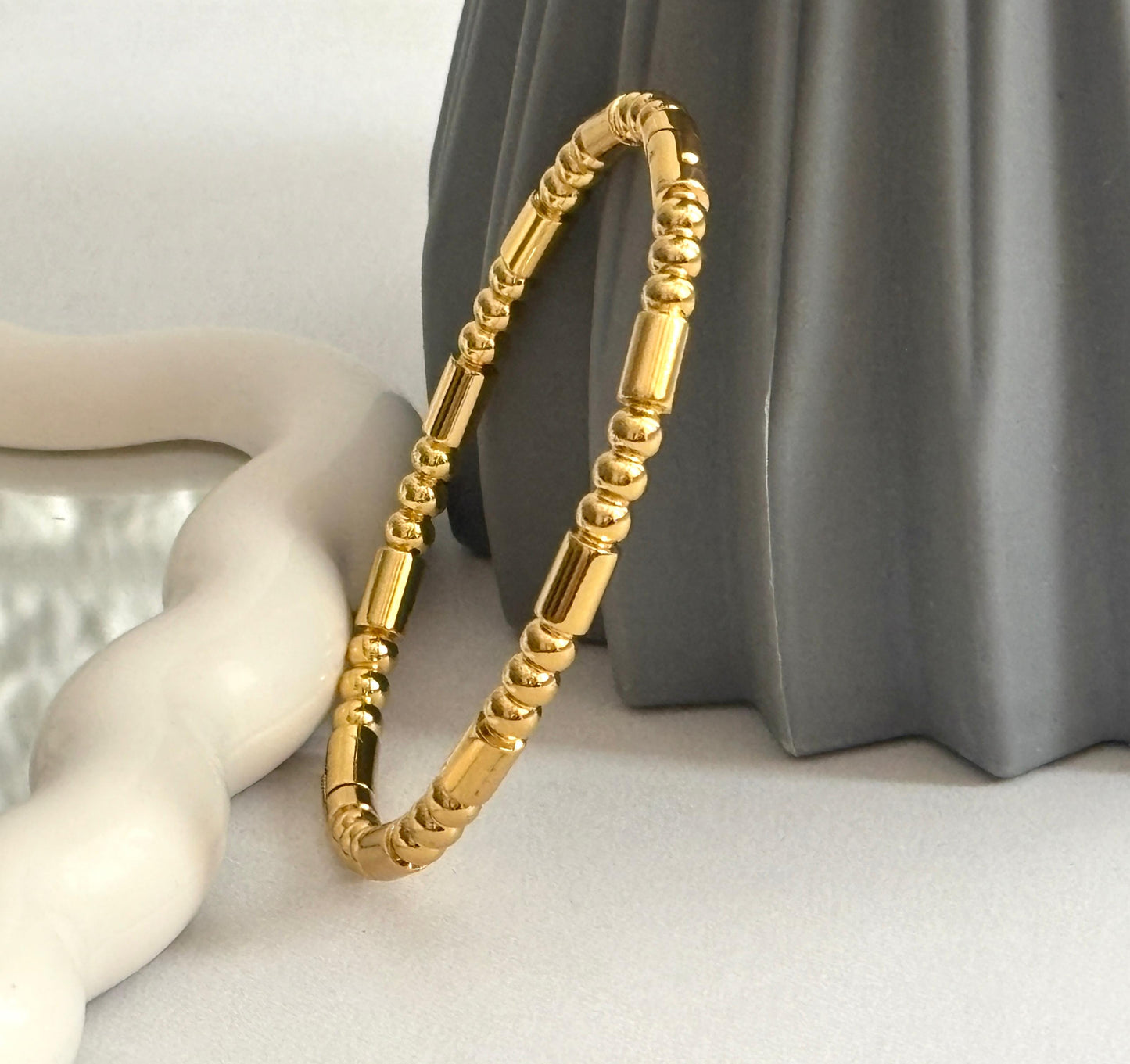 Women Golden Elegant Kada Bracelet (Anti Tarnish) - Nimé By Shop Trendys