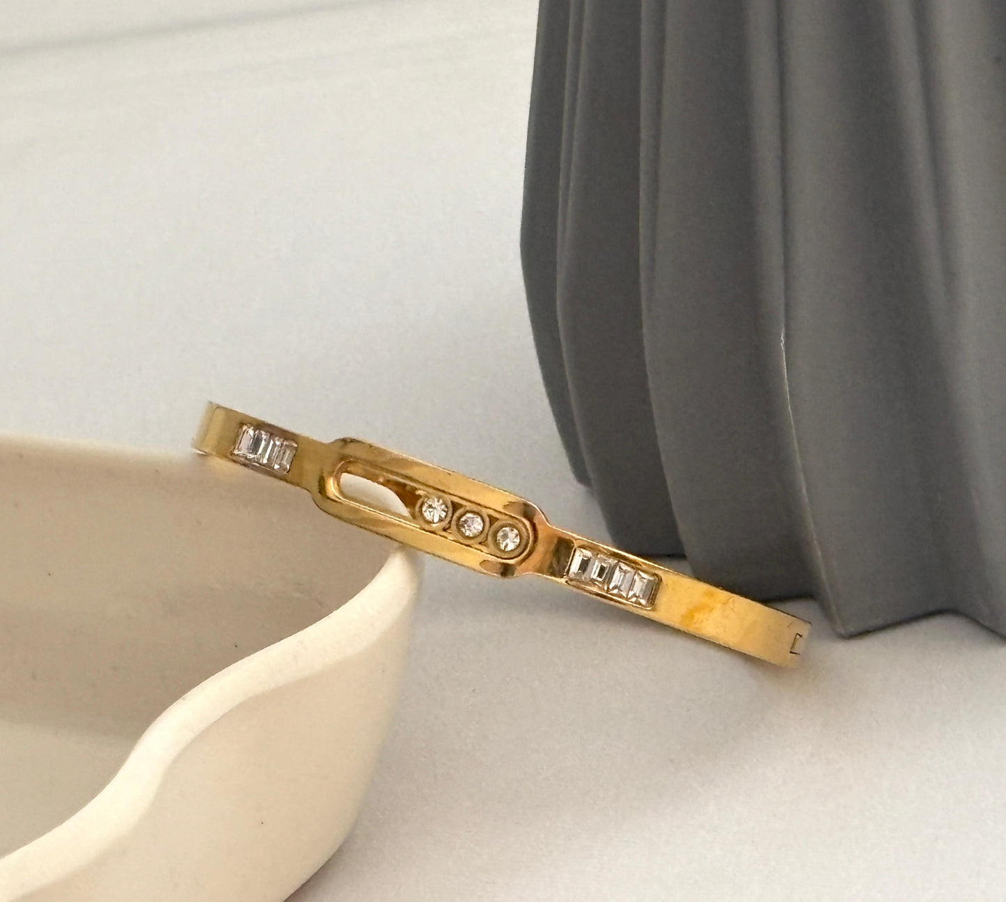 Women Golden Diamond Elegant Kada Bracelet (Anti Tarnish) - Nimé By Shop Trendys