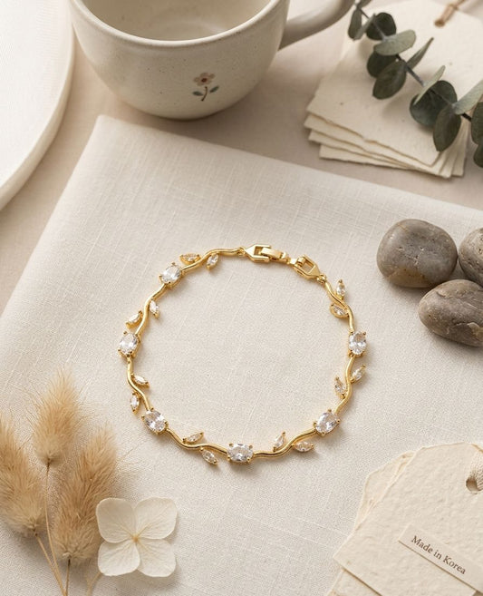 Tulip Whisper Bracelet - Nimé By Shop Trendys