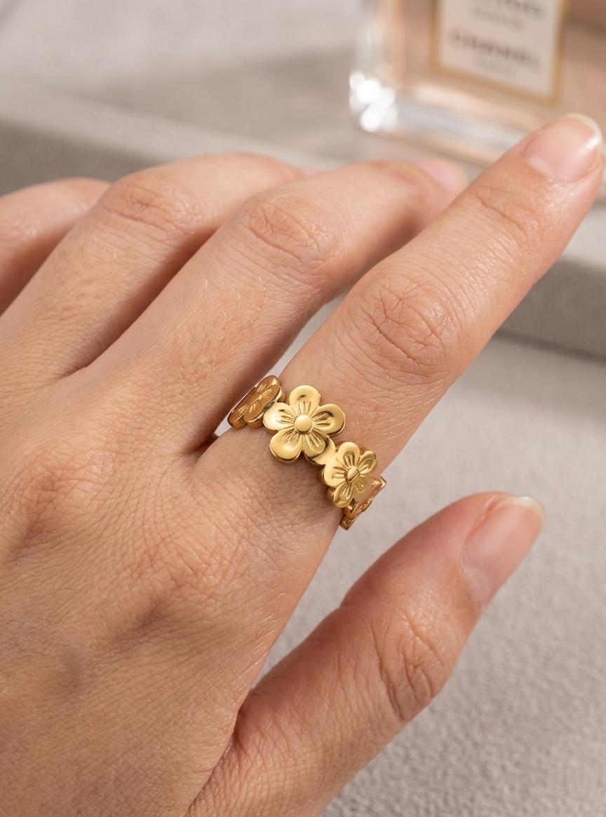 Woman Chunky Flower Adjustable Ring - Nimé By Shop Trendys