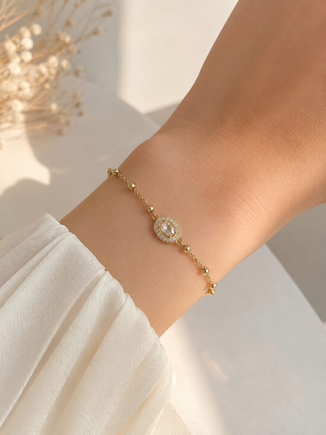 Women Solitaire Princess Diamond Bracelet (Anti Tarnish)