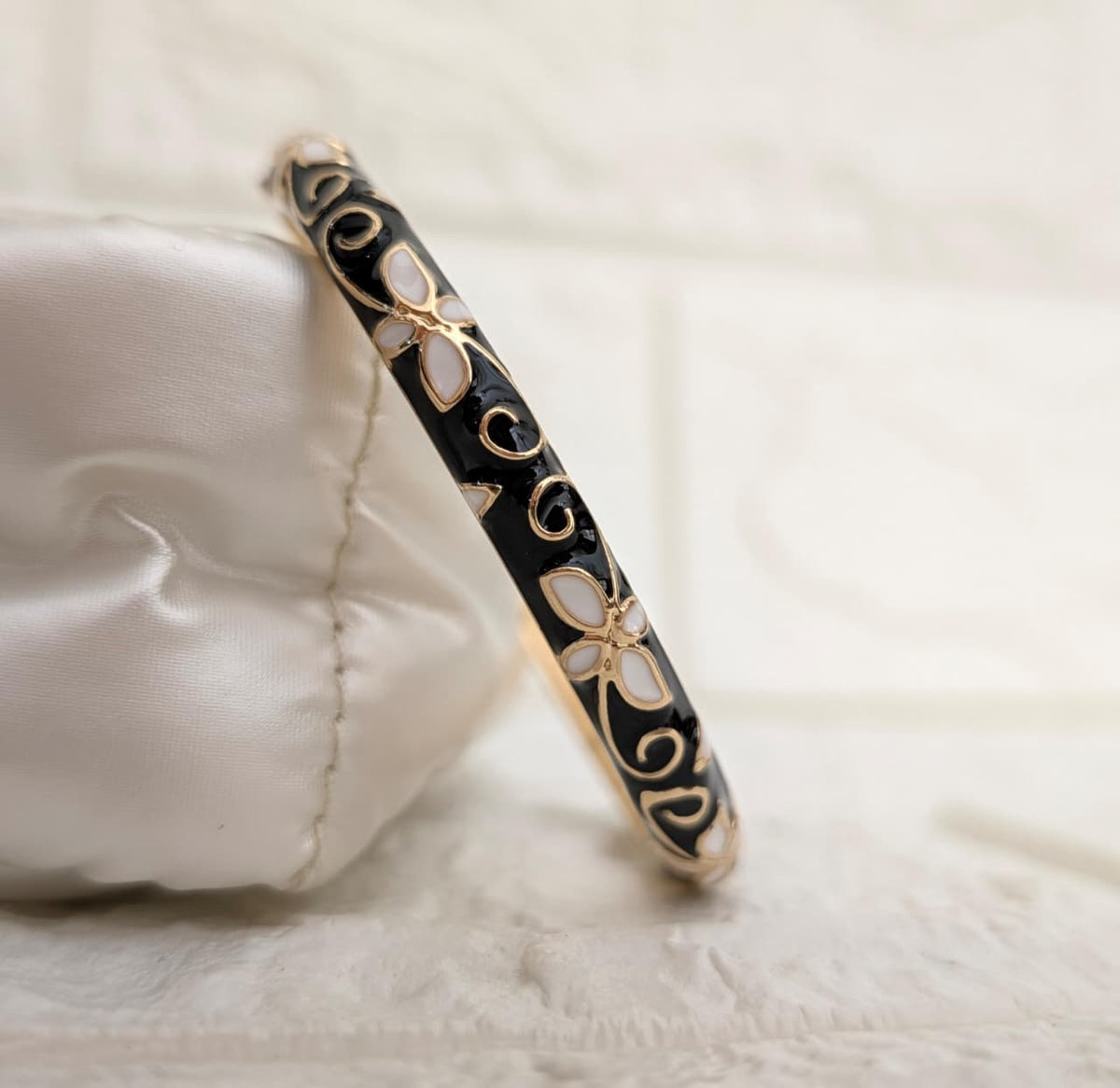 Florielle Enamel Kada - Black Ivory