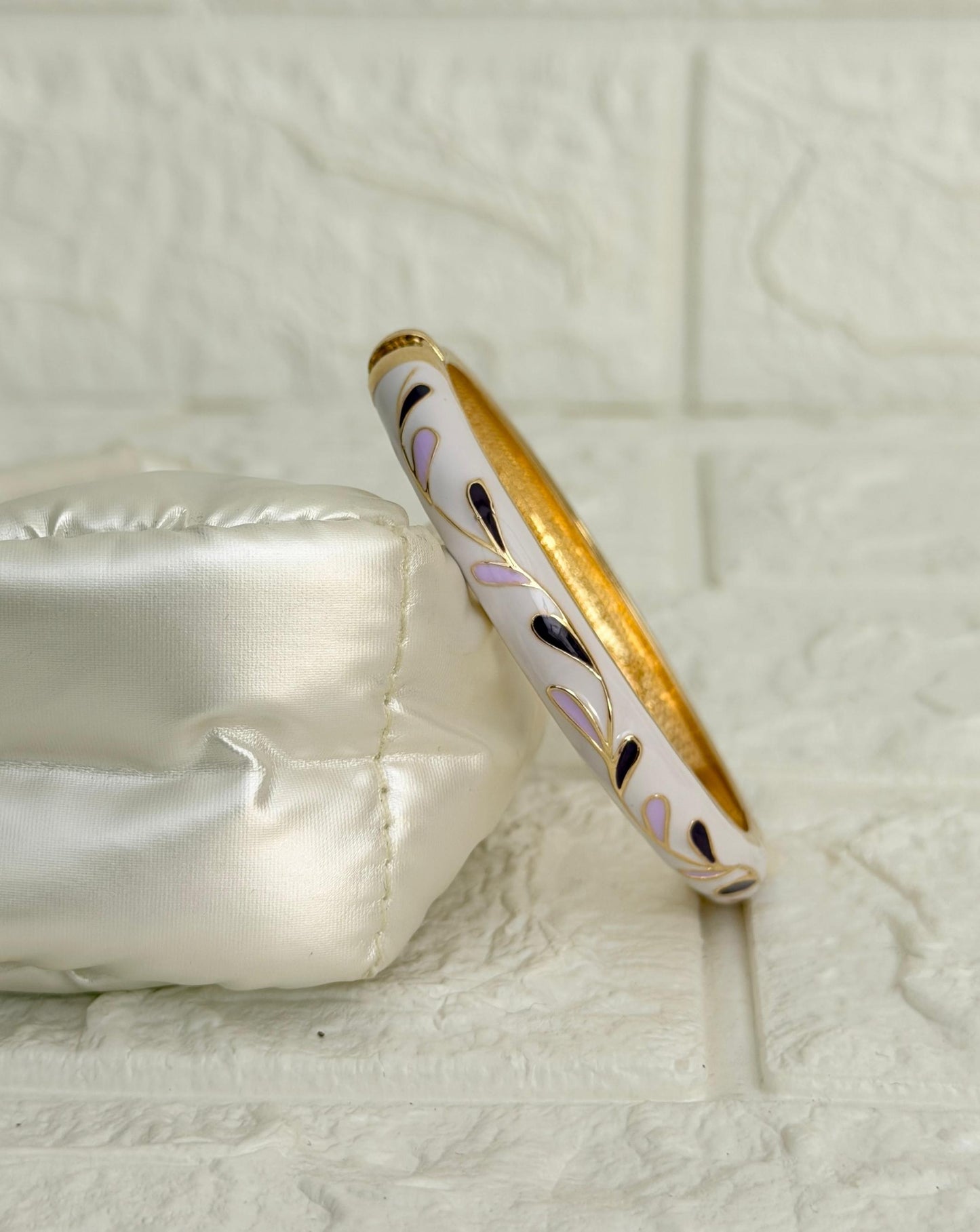 Leaf Vine Enamel Kada - Ivory Purple