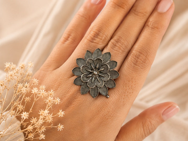 Women’s Oxidized Lotus Flower anti-tarnish ring