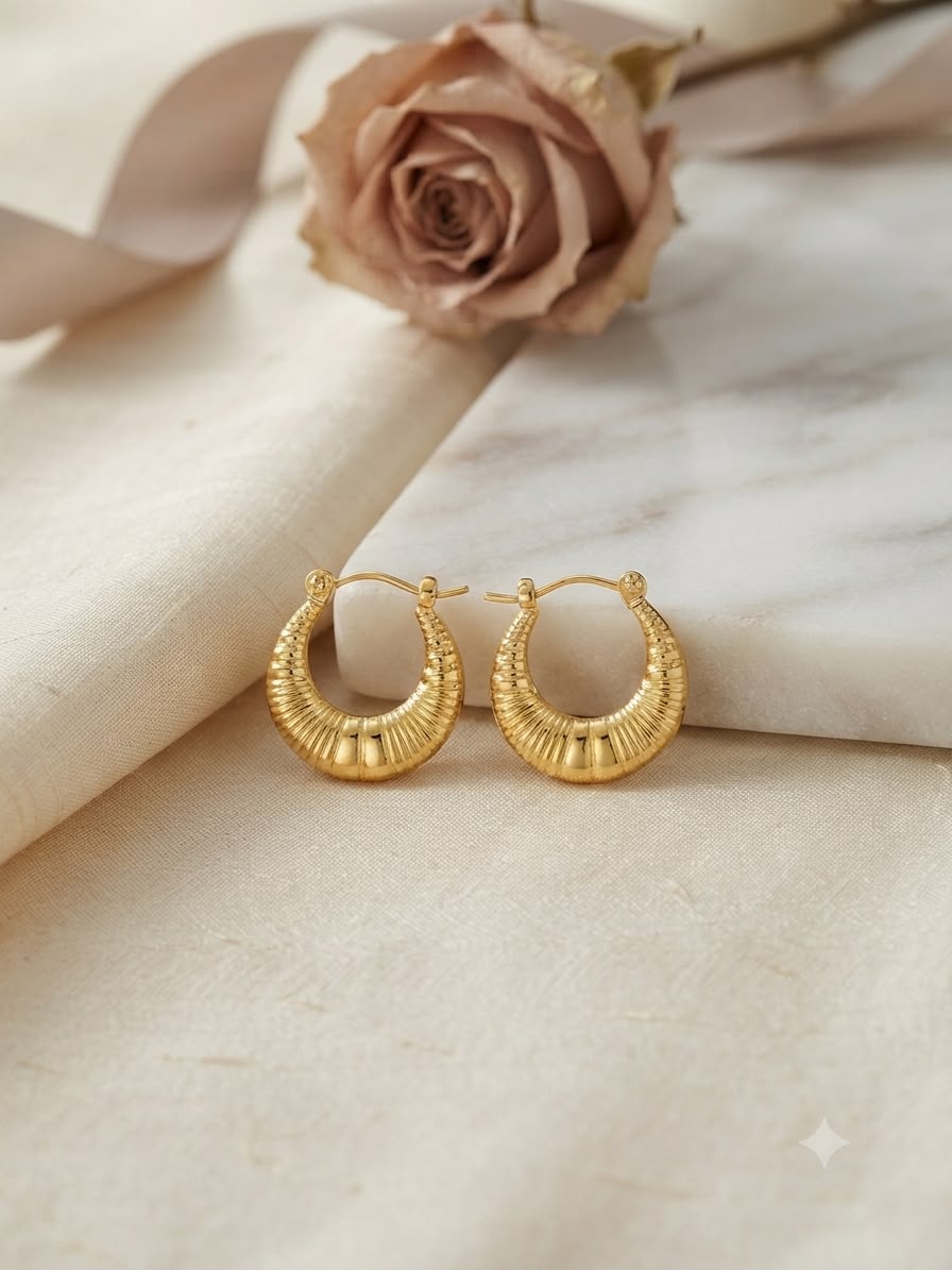 Women’s Ribbed Crescent anti-tarnish hoops