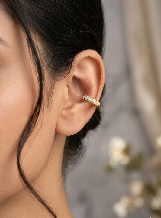 Women Golden Minimal Earcuff (Single Ear) (Pressed) - Nimé By Shop Trendys