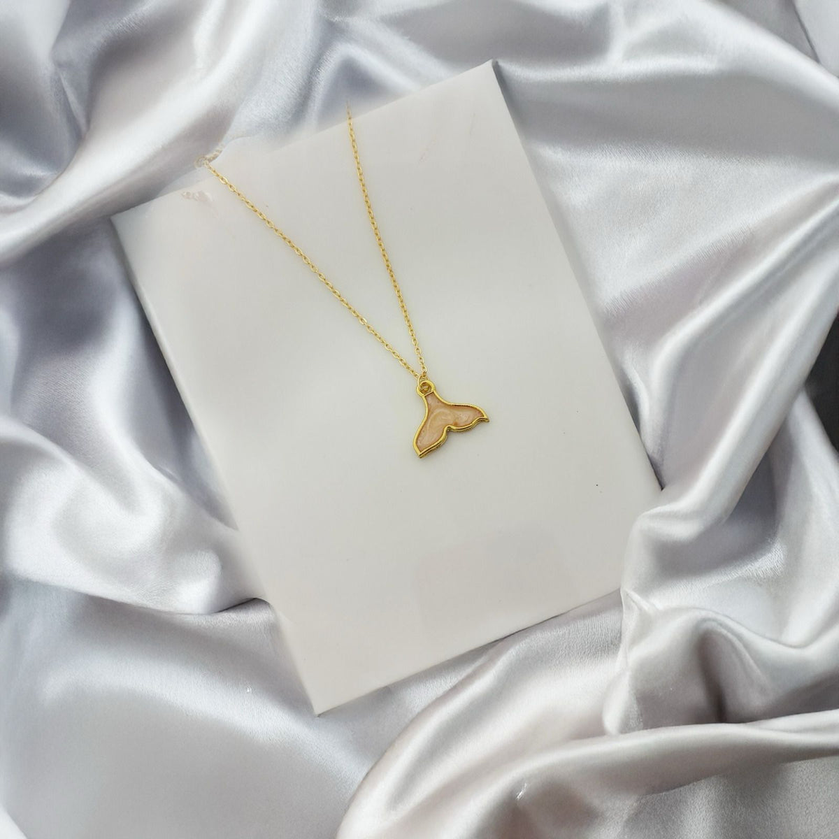 Women Golden Galaxy Mermaid Tail Necklace - Nimé By Shop Trendys