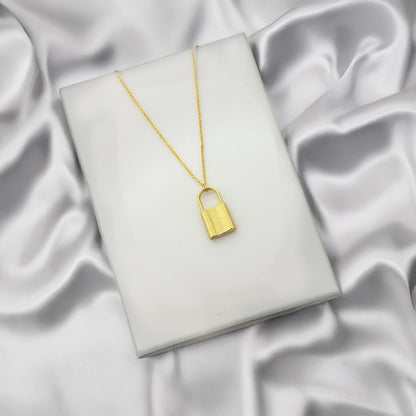 Women Padlock Necklace - Nimé By Shop Trendys