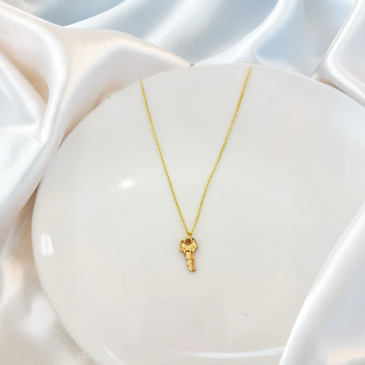 Women Key Women Necklace - Nimé By Shop Trendys