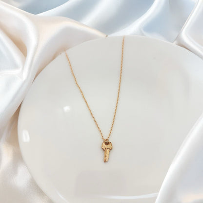 Women Key Women Necklace - Nimé By Shop Trendys