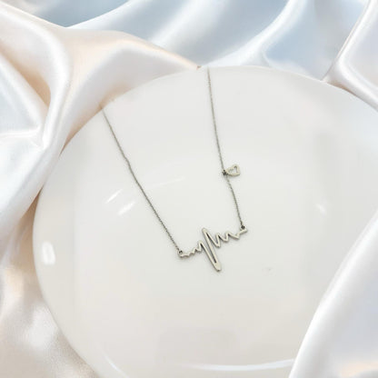 Heartbeat Heart Women Necklace - Nimé By Shop Trendys