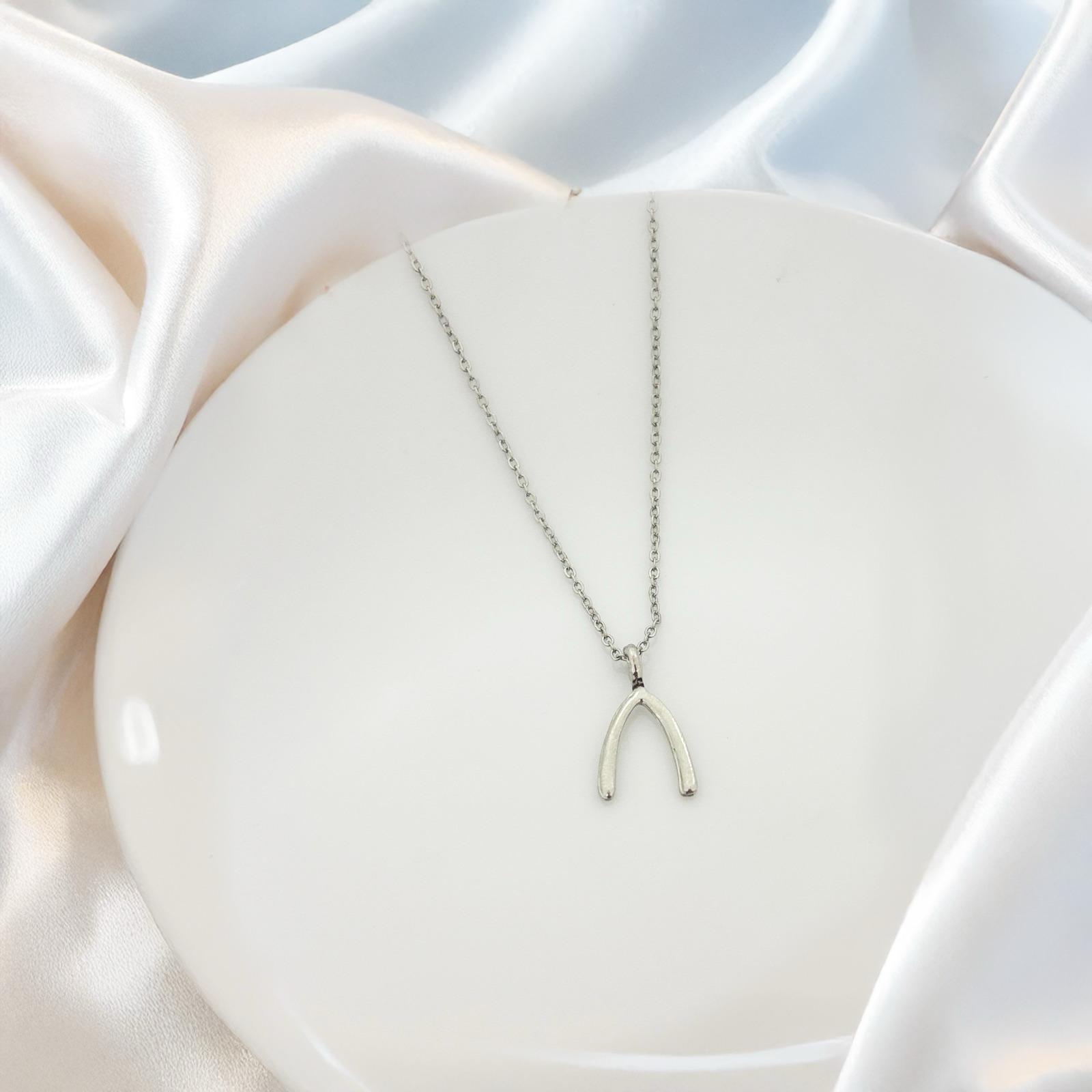 Wishbone Women Necklace - Nimé By Shop Trendys