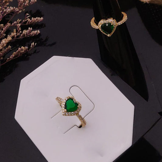 Verdant Love – Heart-Shaped Emerald Women Rings (Adjustable)