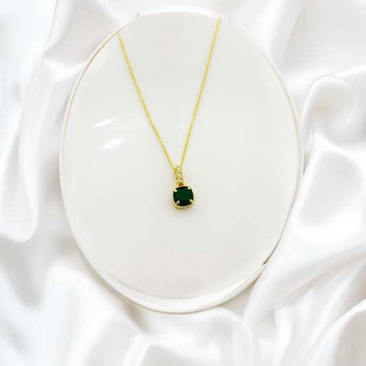 Green Solitaire Women Necklace(Stainless Steel)