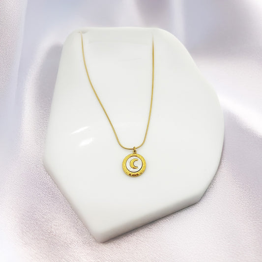The Luna Medallion Women Necklace (Stainless Steel)