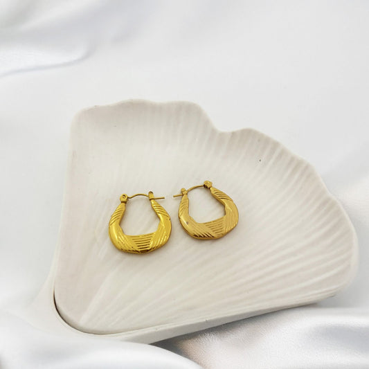 Golden Halo Luxe Style Hoop Earring Style 2 (Anti Tarnish)