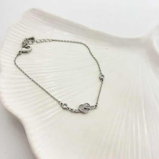 Knot Bracelet (Anti Tarnish)