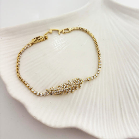 Tennis Leaf Bracelet (Anti Tarnish)