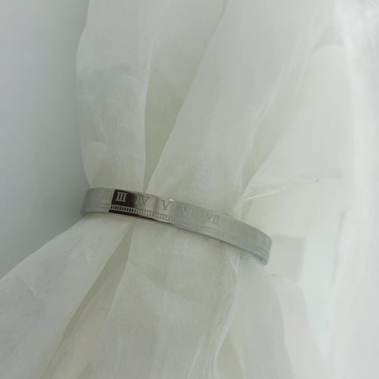 Roman Line Silver Men Kada