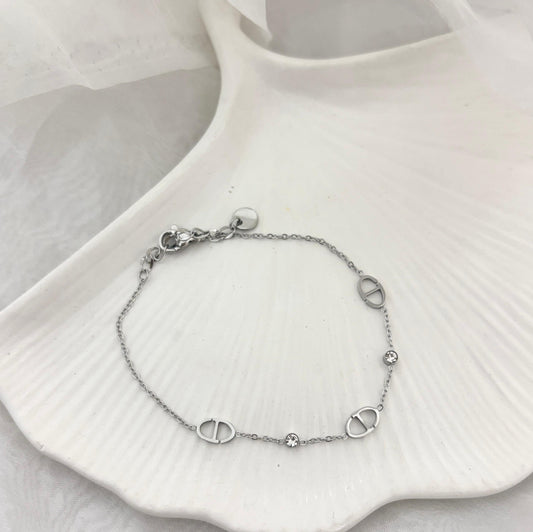 Silver Link Diamond Women Bracelet (Anti Tarnish)