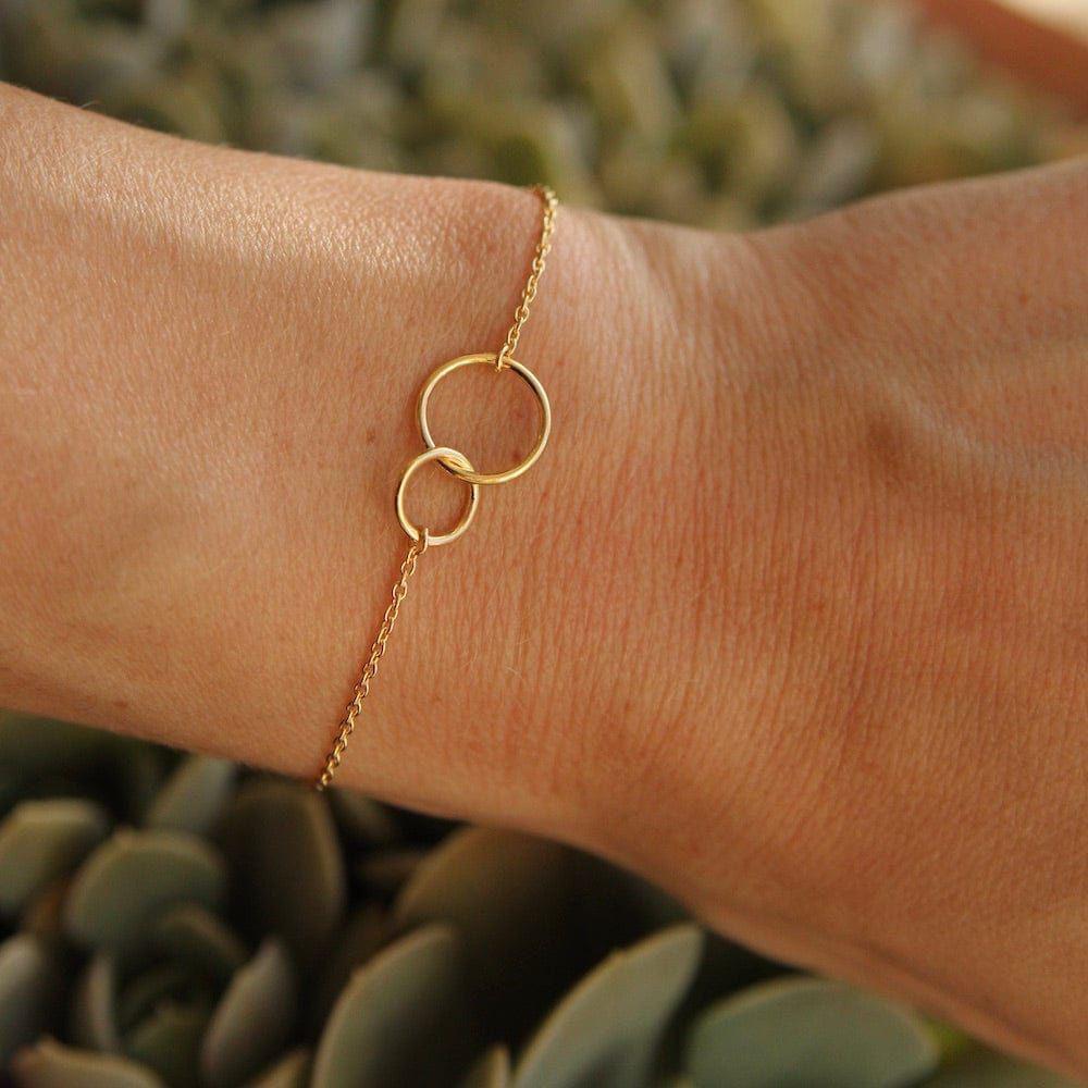 Eternity Interlock Women Bracelet - Nimé By Shop Trendys