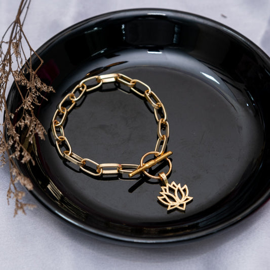 Cuban Toggle Golden Women Bracelet - Nimé By Shop Trendys