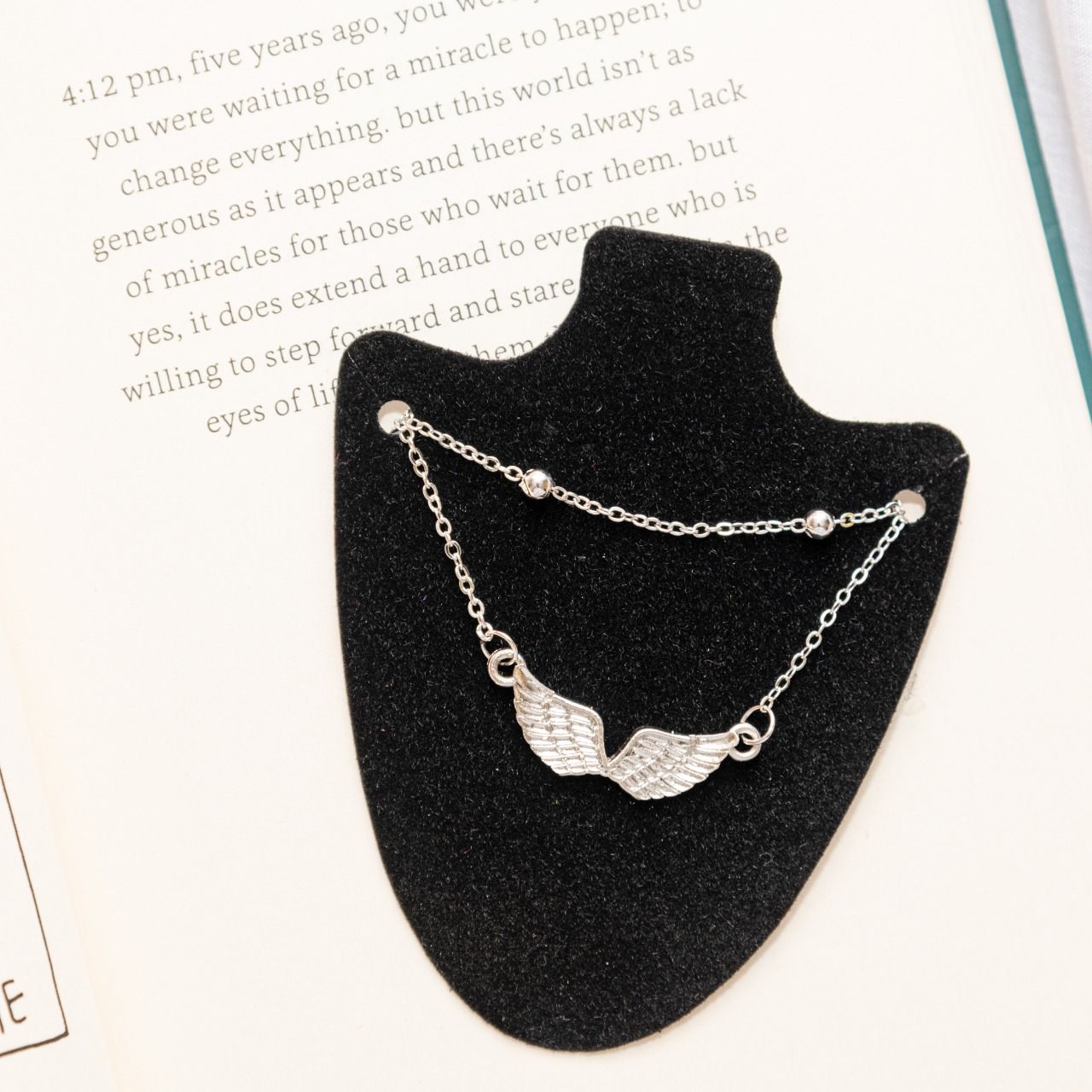Angel Wings Two Layered Women Necklace - Nimé By Shop Trendys