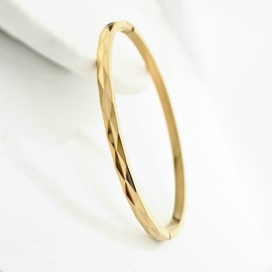 Golden Elegant Chain Women Kada Bracelet (Anti Tarnish) (Small Size)