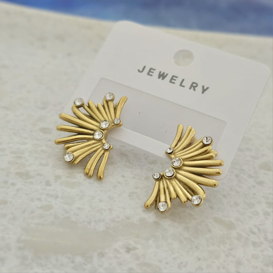 Golden Diamond Wings Earrings (Anti Tarnish)
