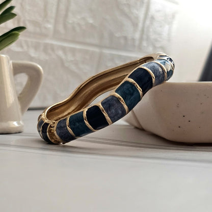 Women Curve Block Enamel Kada Bracelet - Nimé By Shop Trendys