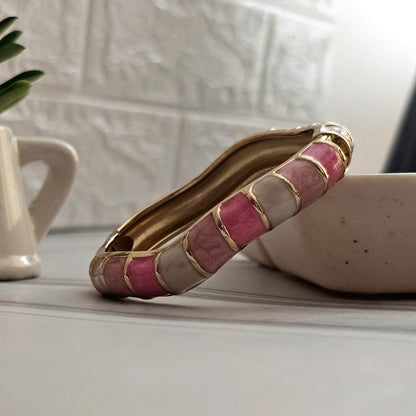 Women Curve Block Enamel Kada Bracelet - Nimé By Shop Trendys