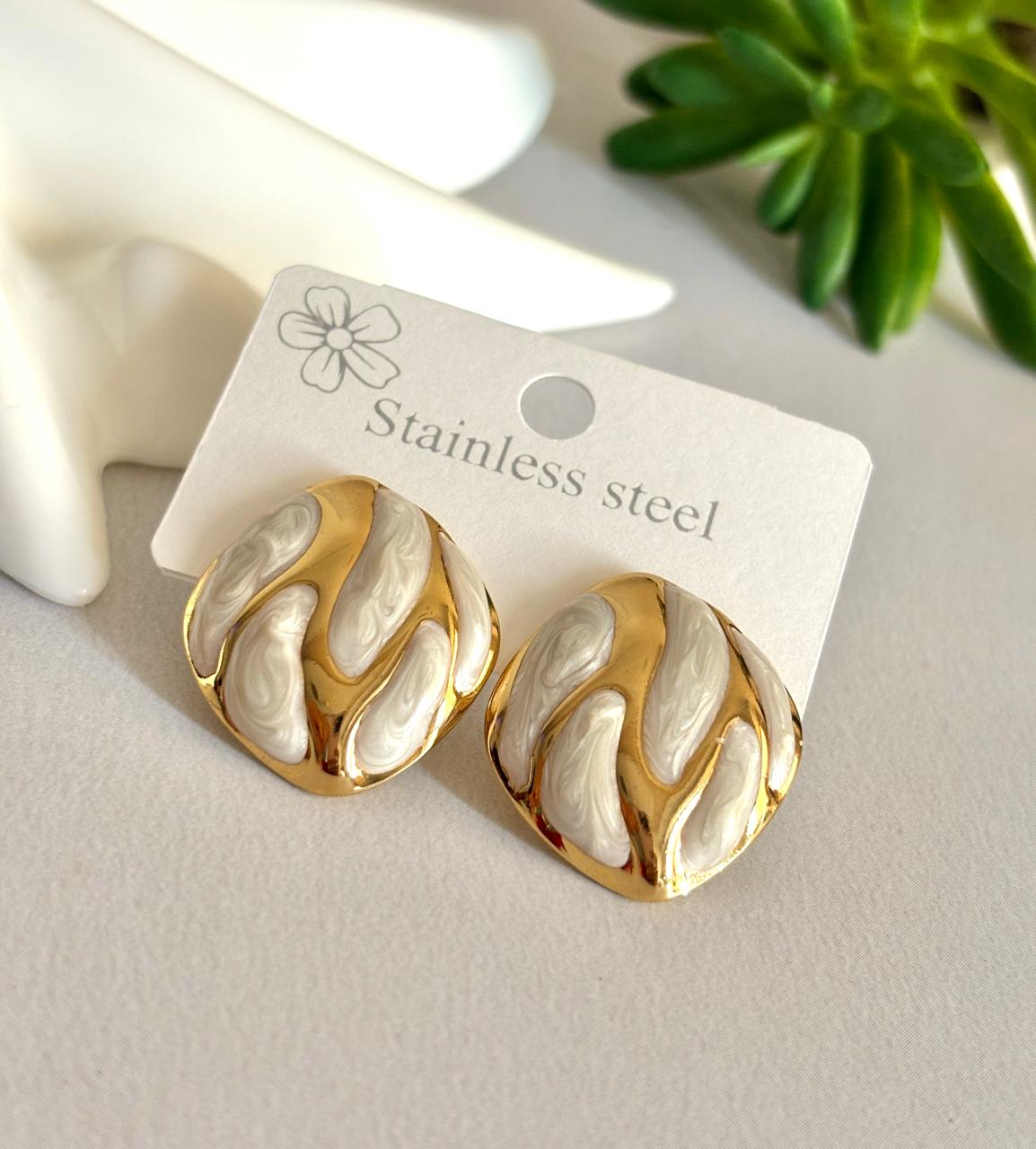 Women Enamel Elegant Earring - Nimé By Shop Trendys