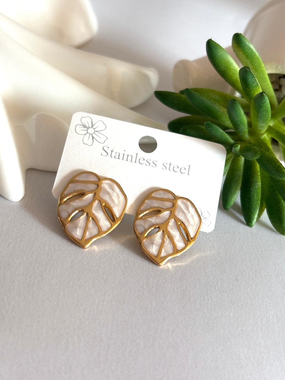 Women Enamel Leaf Earring - Nimé By Shop Trendys