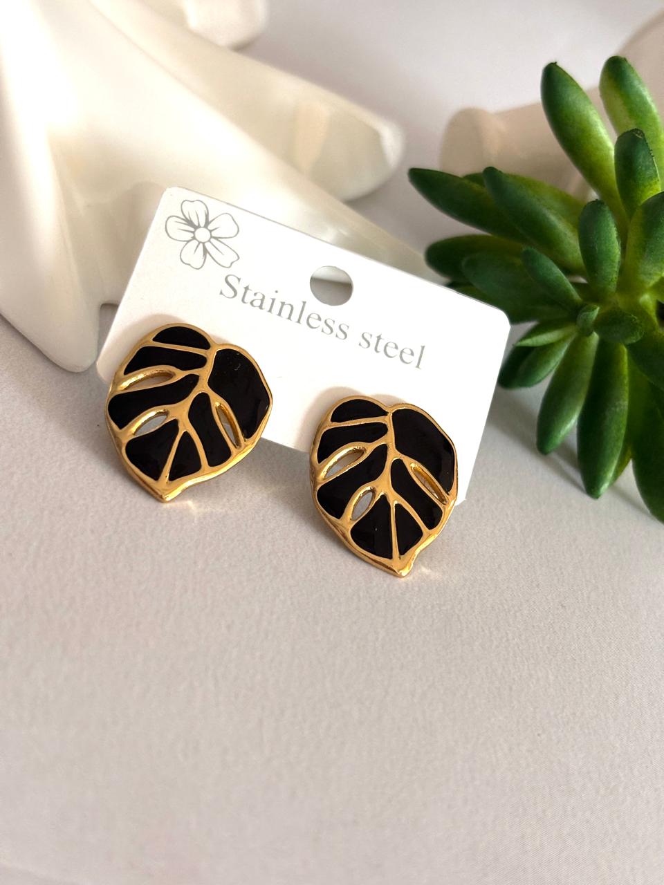 Women Enamel Leaf Earring - Nimé By Shop Trendys