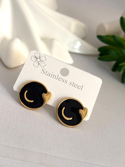 Women Enamel Heart Moon Earring - Nimé By Shop Trendys