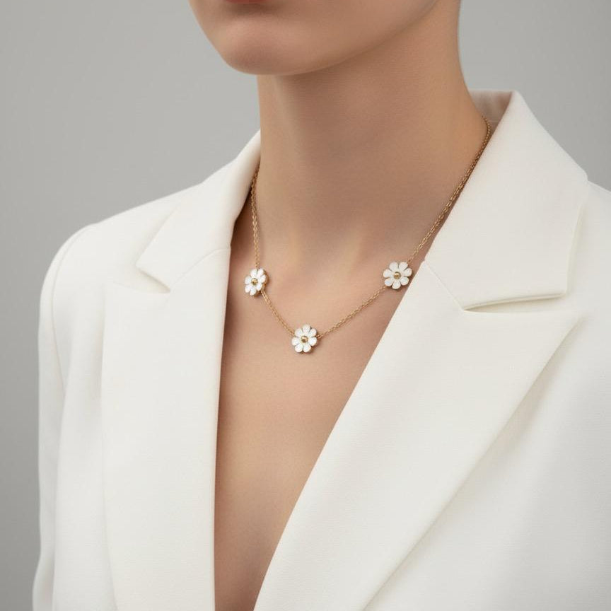 Women White Flower Charm Necklace (Anti Tarnish) - Nimé By Shop Trendys