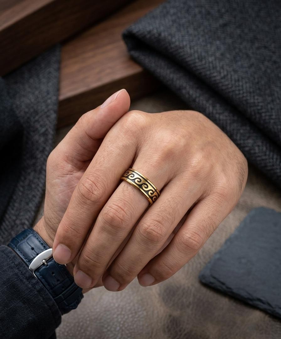 Men Golden Black Waves Ring