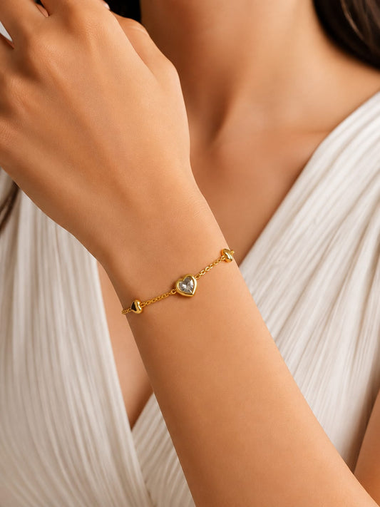 Women Diamond Heart Bracelet (Anti Tarnish)