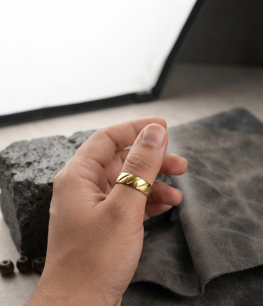 Men Gold Band Line Ring