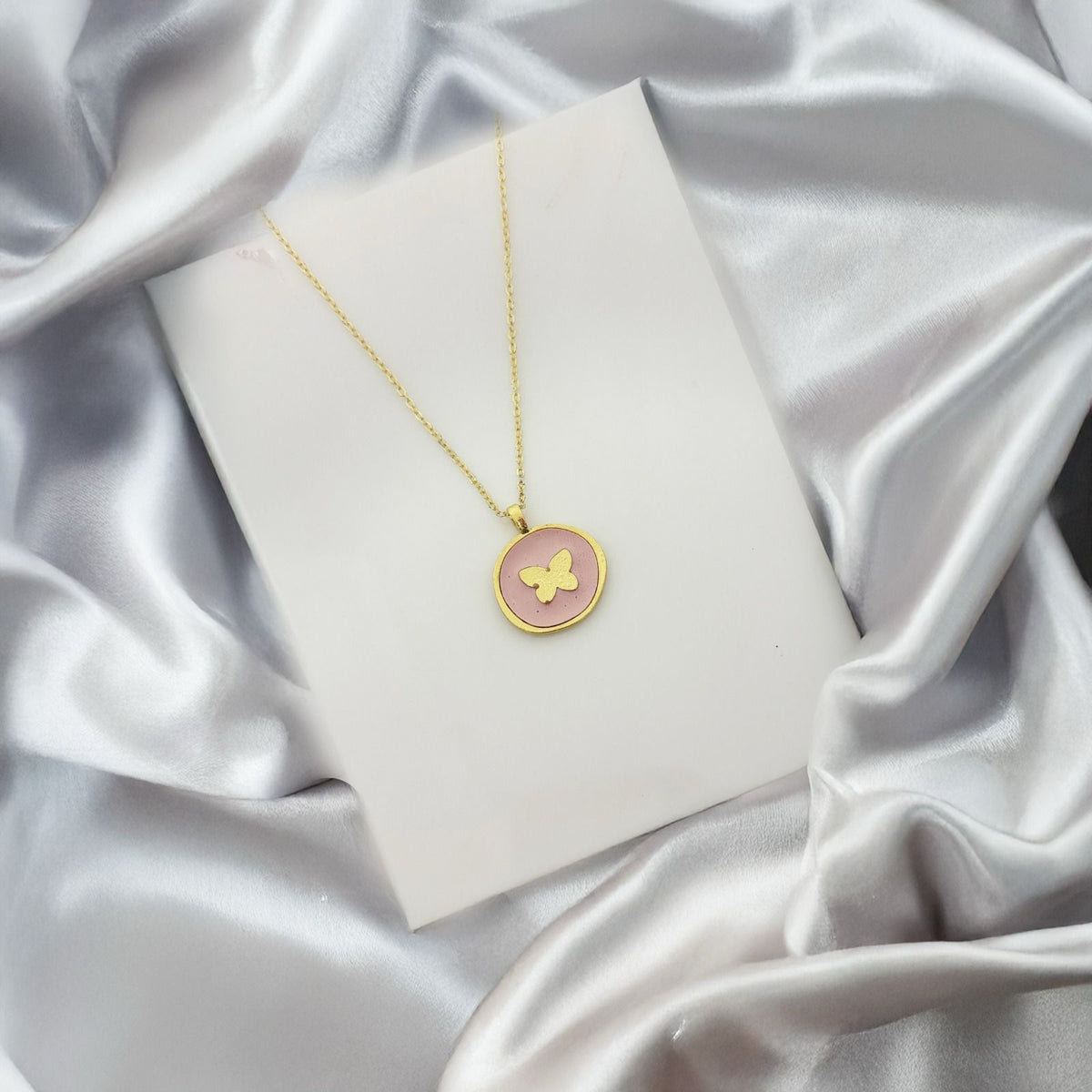 Women Golden Butterfly Galaxy Necklace - Nimé By Shop Trendys