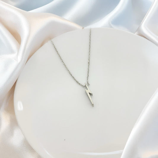 Lightening Women Necklace - Nimé By Shop Trendys
