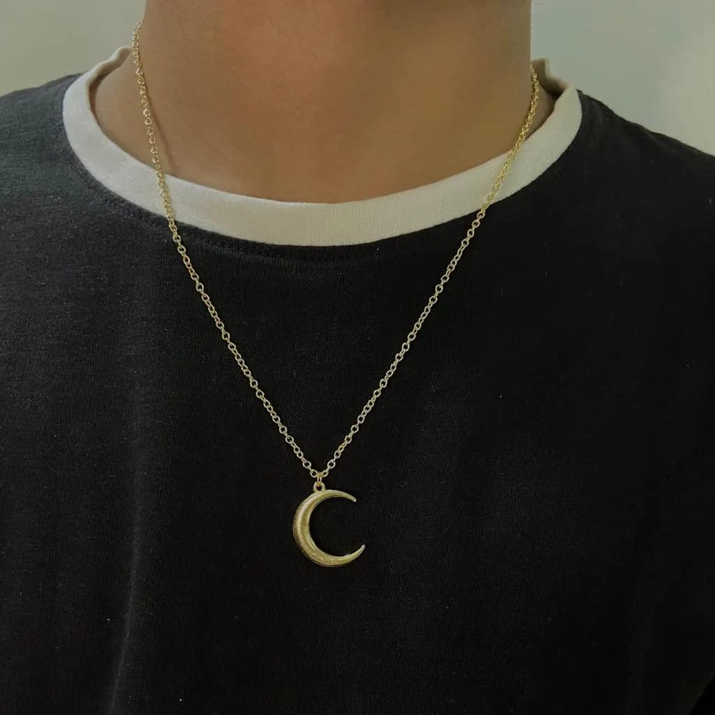 Men Crescent Moon Chain Necklace - Nimé By Shop Trendys